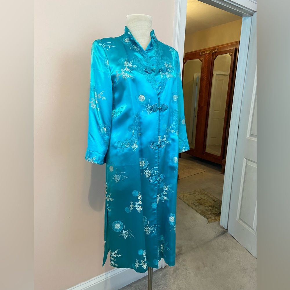 Beautiful Vintage Asian Chinese Teal Turquoise Blue Pure Silk Coat Robe